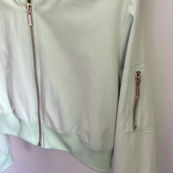 Crop lightweight jacket - Picture 3 of 5